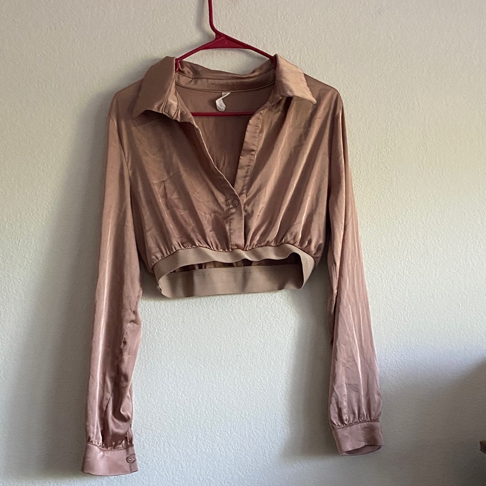 Cropped Button-Down Shirt in Dusty Blush